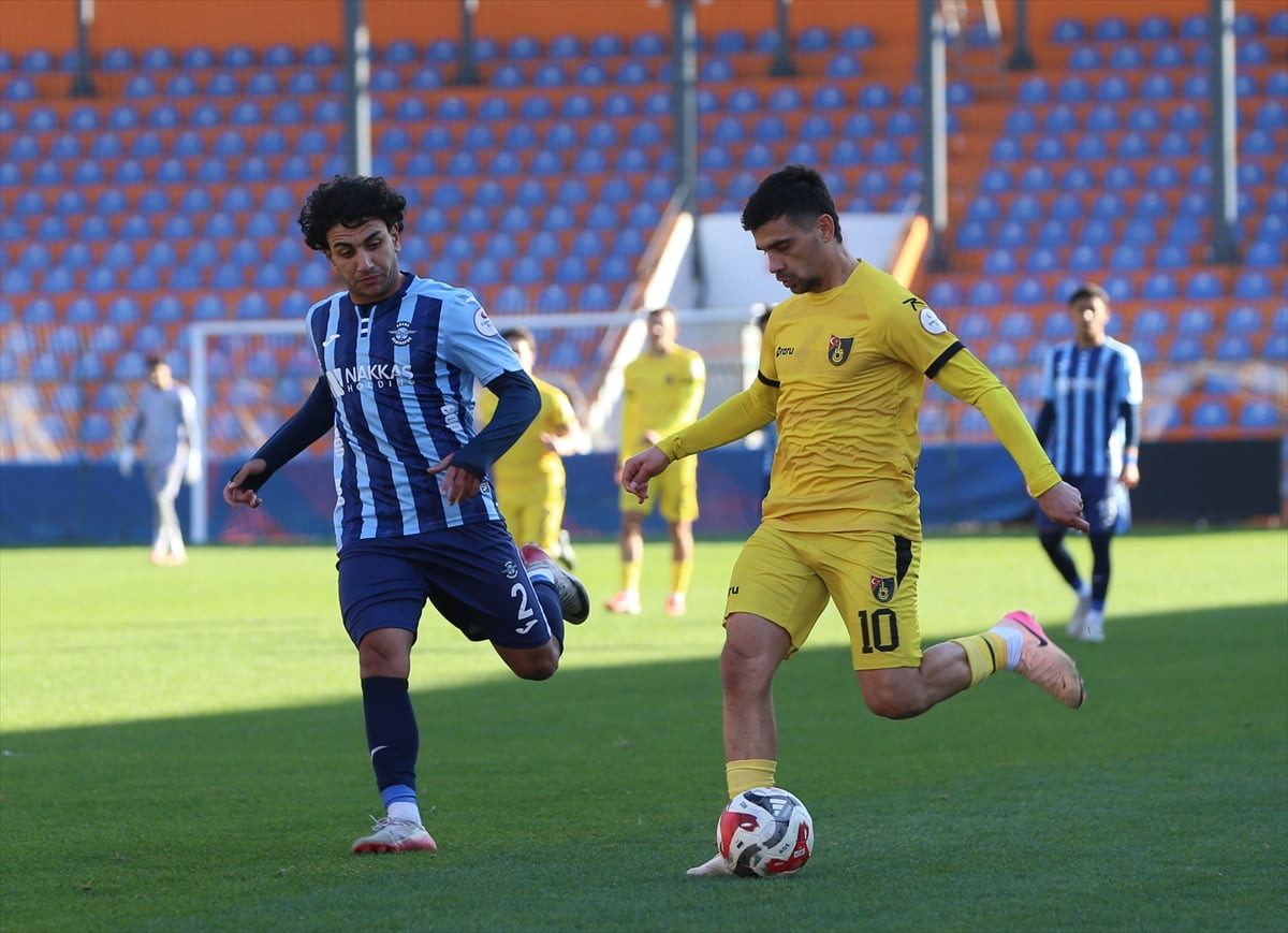 Trendyol 1. Lig'in 19. haftasında Adana Demirspor ile İstanbulspor, İskenderun Fuat Tosyalı...