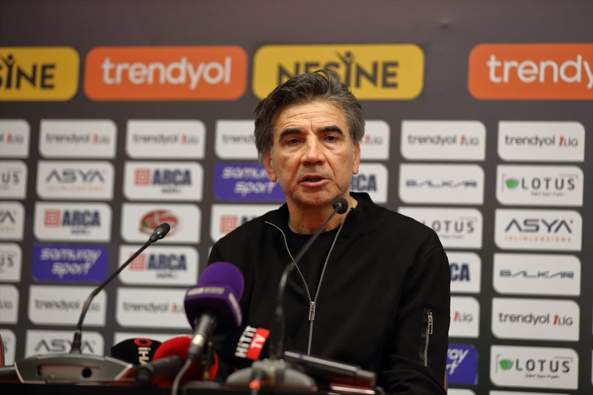 Trendyol 1. Lig'in 31. haftasında Arca Çorum FK ile Esenler Erokspor, Çorum Şehir Stadı'nda...