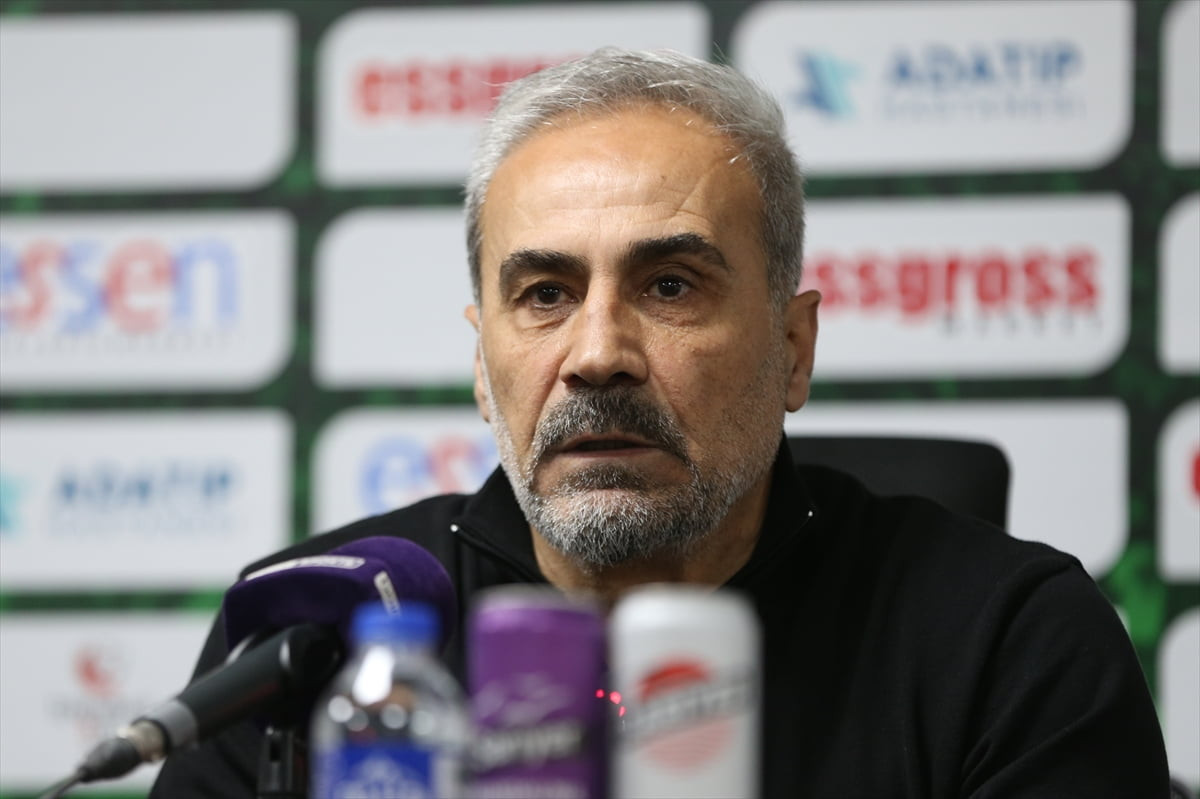 Trendyol 1. Lig'in 31. haftasında Sakaryaspor ile İmaj Altyapı Vanspor FK, Yeni Sakarya Atatürk...