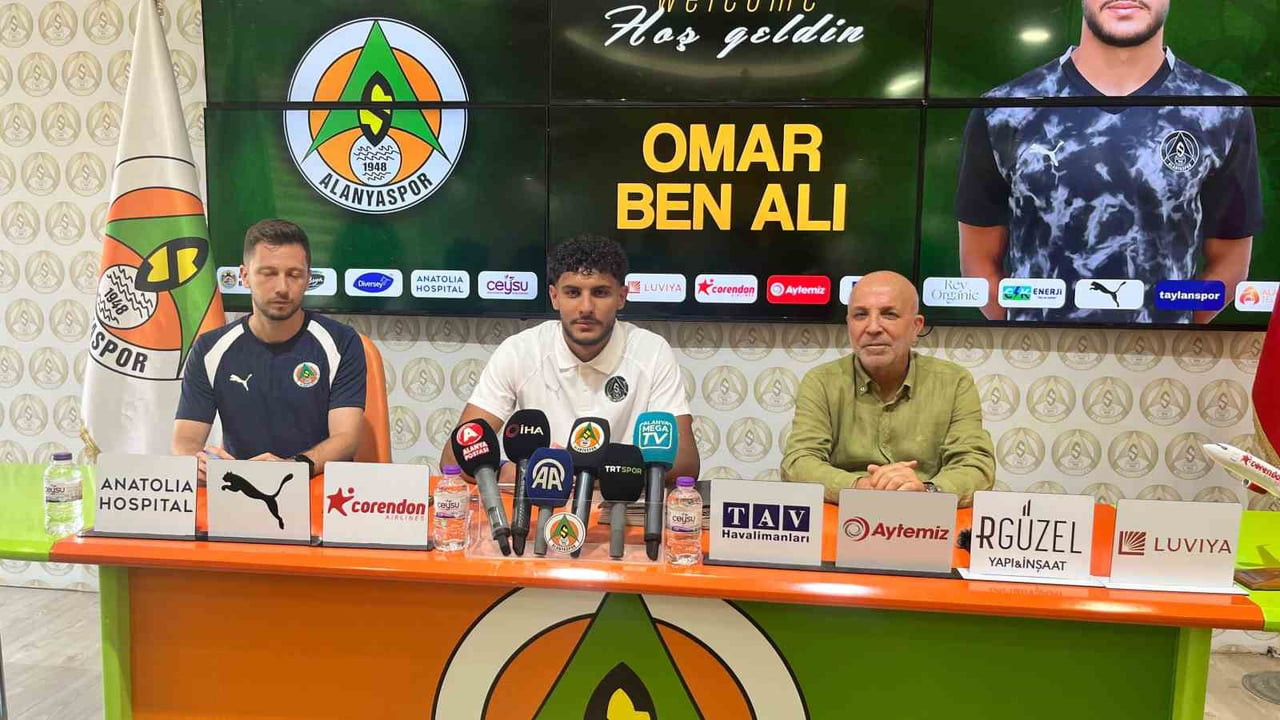 TRENDYOL SÜPER LİG EKİPLERİNDEN CORENDON ALANYASPOR, TRANSFER ÇALIŞMALARINI SÜRDÜRÜYOR. AKDENİZ...