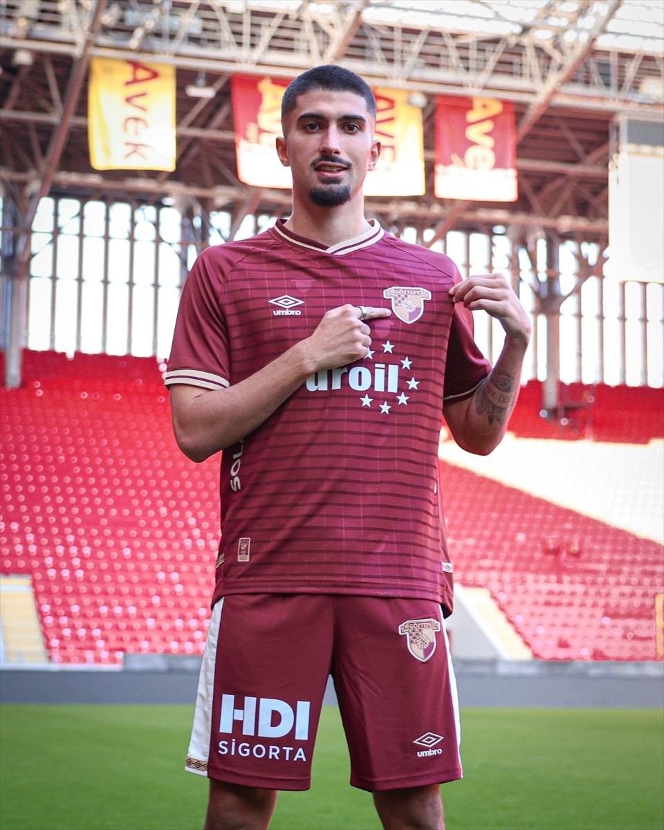 Trendyol Süper Lig ekiplerinden Göztepe, İsviçreli hücum oyuncusu Alexis Antunes ile 3,5+1 yıllık...