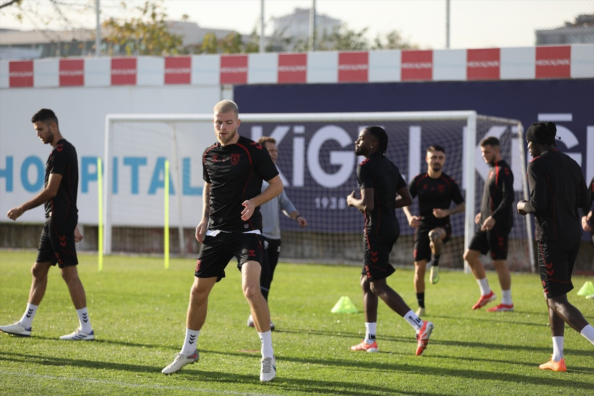 Trendyol Süper Lig ekiplerinden Samsunspor, Beşiktaş maçının hazırlıklarına Nuri Asan...