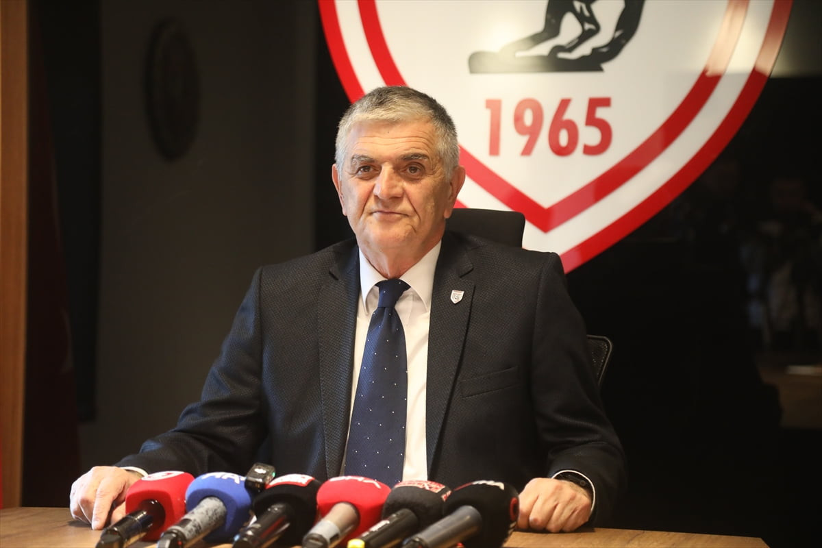 Trendyol Süper Lig ekiplerinden Samsunspor'un basın sözcüsü Suat Çakır, Nuri Asan Tesisleri'nde...