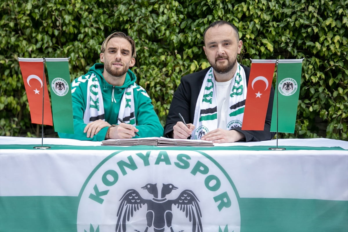 Trendyol Süper Lig ekiplerinden TÜMOSAN Konyaspor, Berkan Kutlu'yu kadrosuna kattı. Takımın...