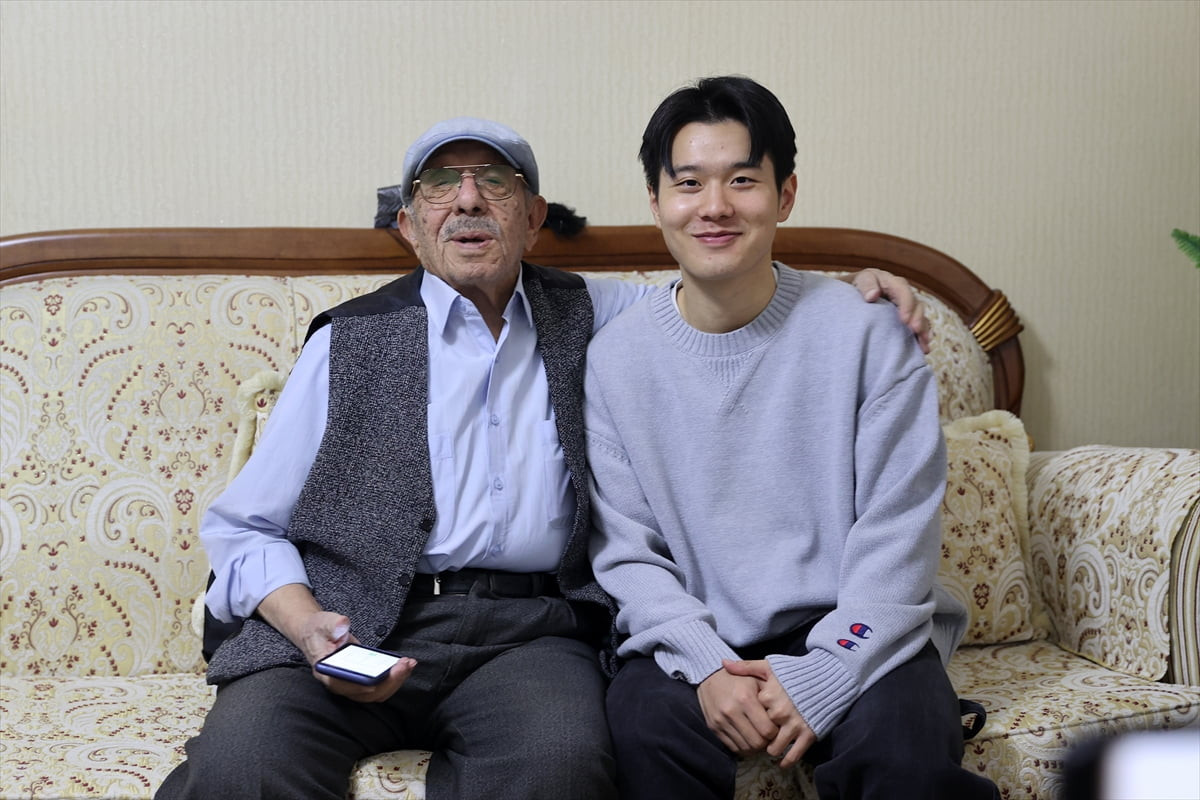 Trendyol Süper Lig ekiplerinden TÜMOSAN Konyaspor'un Güney Koreli oyuncusu Jinho Jo, Konya'da...