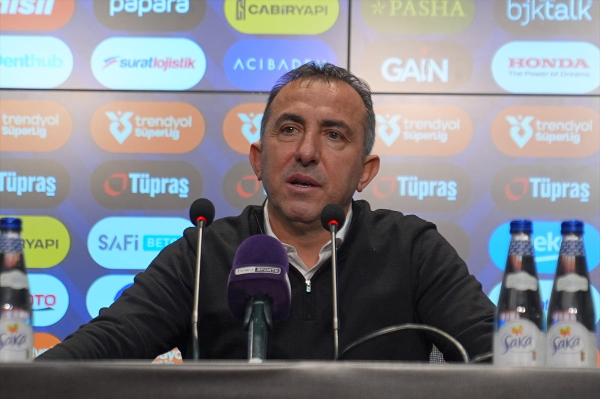 Trendyol Süper Lig'in 17’inci haftasında, Beşiktaş ile Çaykur Rizespor takımları Beşiktaş Park’ta...