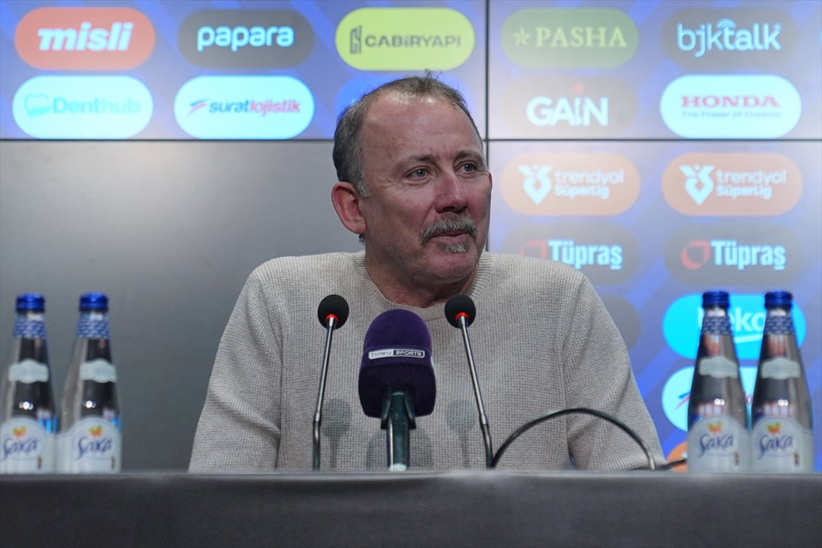 Trendyol Süper Lig'in 17’inci haftasında, Beşiktaş ile Çaykur Rizespor takımları Beşiktaş Park’ta...