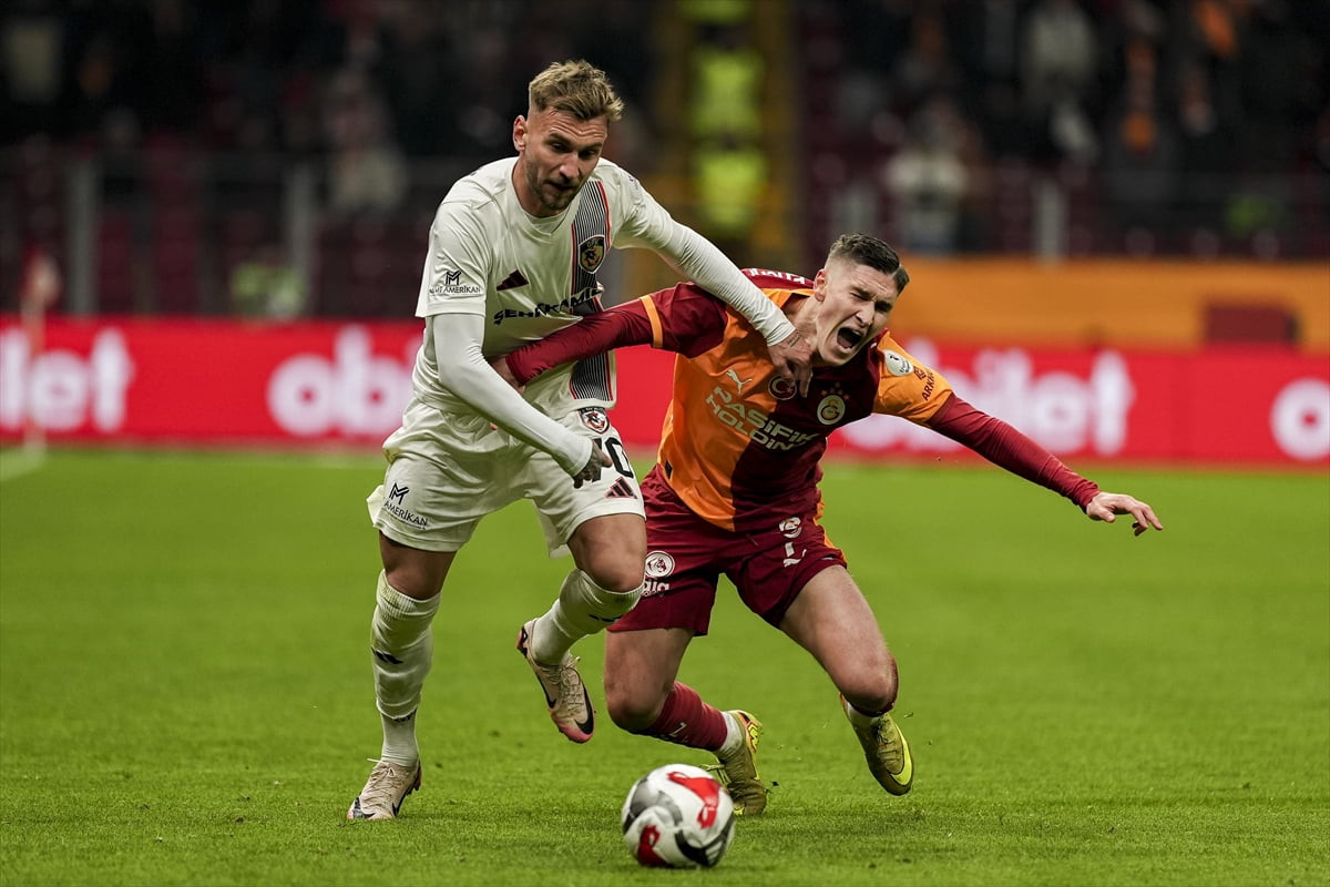 Trendyol Süper Lig'in 18. haftasında Galatasaray ile Gaziantep FK takımları RAMS Park'ta...