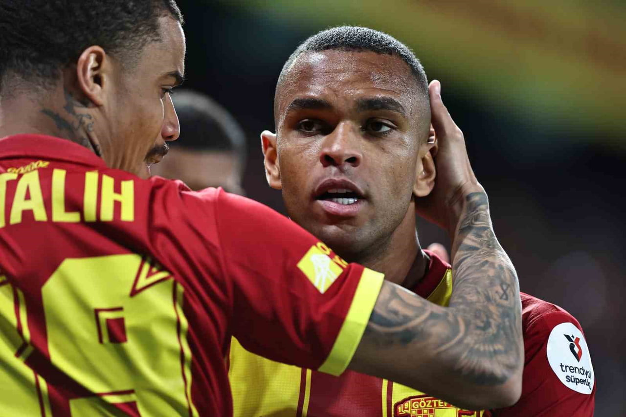 TRENDYOL SÜPER LİG'İN 27. HAFTA ERTELEME MAÇINDA GÖZTEPE EVİNDE KARŞILAŞTIĞI GALATASARAY’A 3-1...