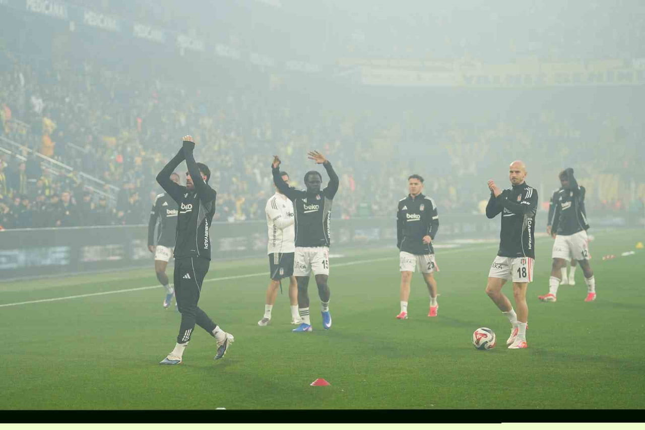 TRENDYOL SÜPER LİG'İN 28. HAFTASINDA DERBİDE FENERBAHÇE, BEŞİKTAŞ'I KONUK EDİYOR. MÜCADELENİN 15...