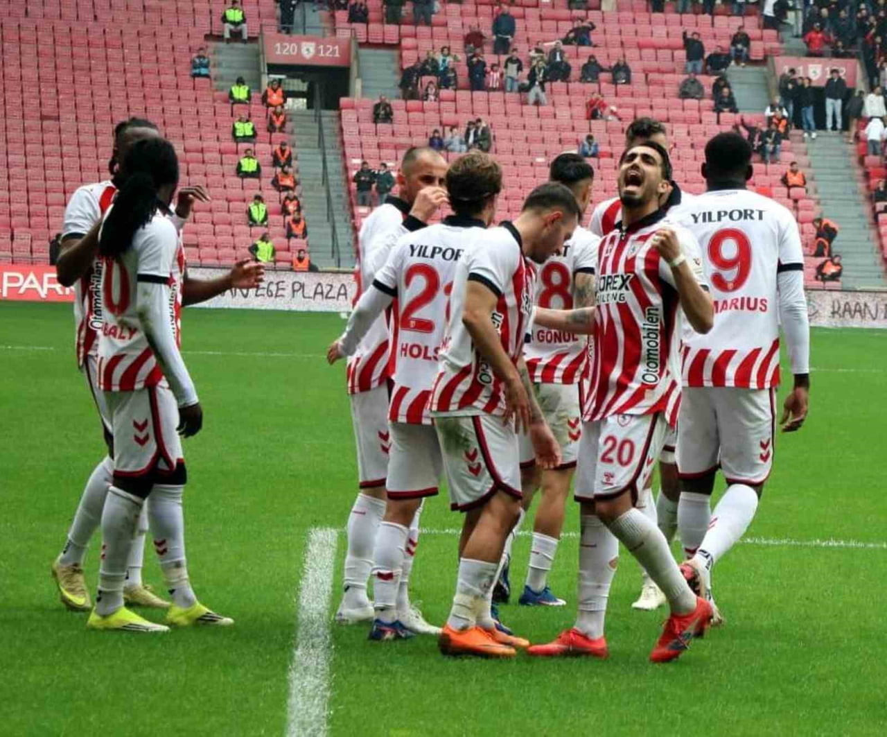 TRENDYOL SÜPER LİG'İN 28. HAFTASINDA SAMSUNSPOR, SAHASINDA KONYASPOR İLE KARŞILAŞIYOR. MÜCADELENİN...
