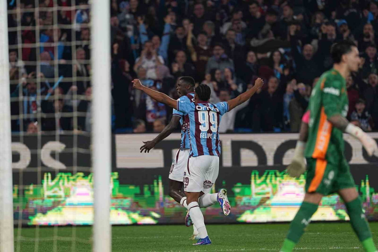 TRENDYOL SÜPER LİG'İN 28. HAFTASINDA TRABZONSPOR EVİNDE GALATASARAY İLE KARŞILAŞIYOR. MÜSABAKANIN...