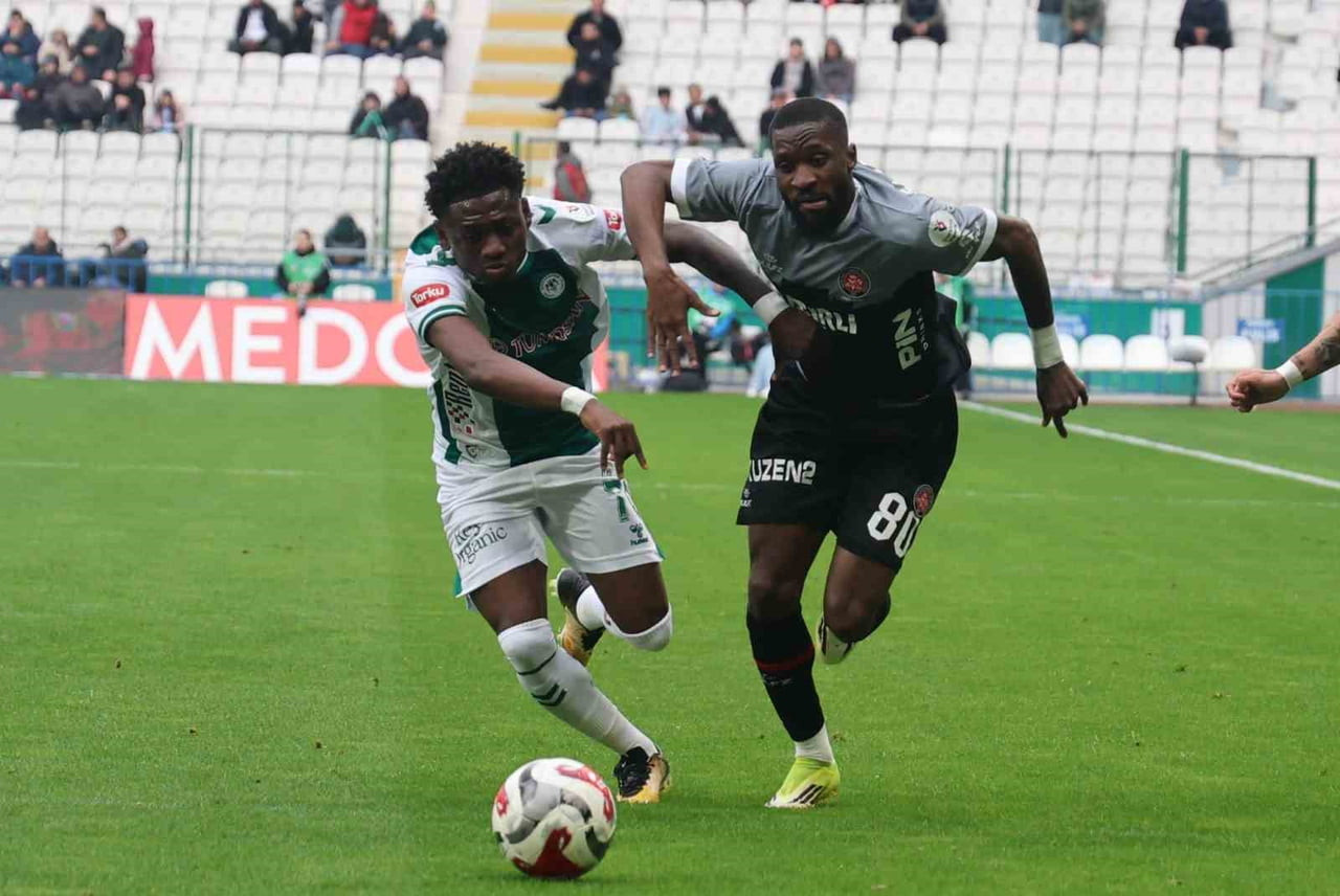 TRENDYOL SÜPER LİG'İN 29. HAFTASINDA KONYASPOR, SAHASINDA FATİH KARAGÜMRÜK İLE KARŞILAŞIYOR....