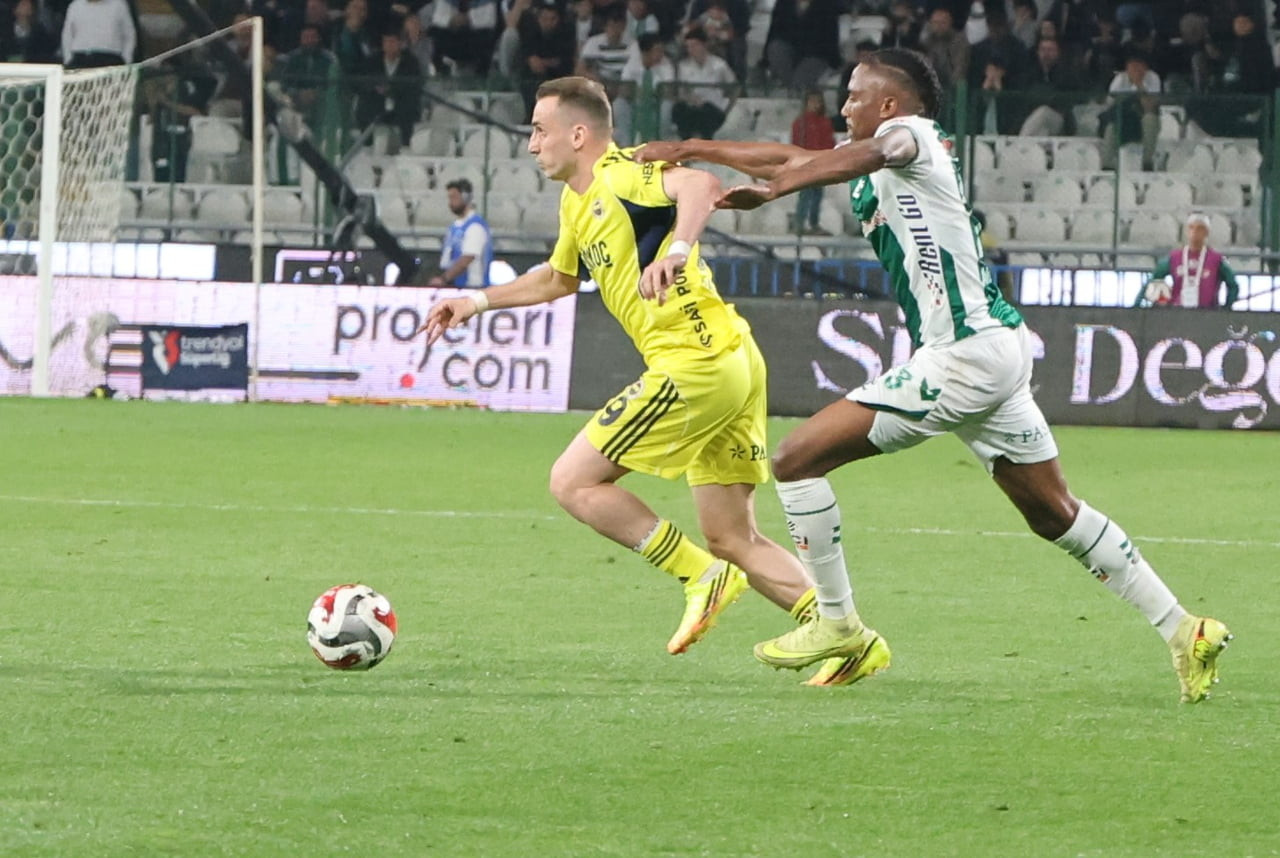 TRENDYOL SÜPER LİG'İN 33. HAFTASINDA KONYASPOR, SAHASINDA FENERBAHÇE İLE KARŞILAŞIYOR. MÜSABAKANIN...