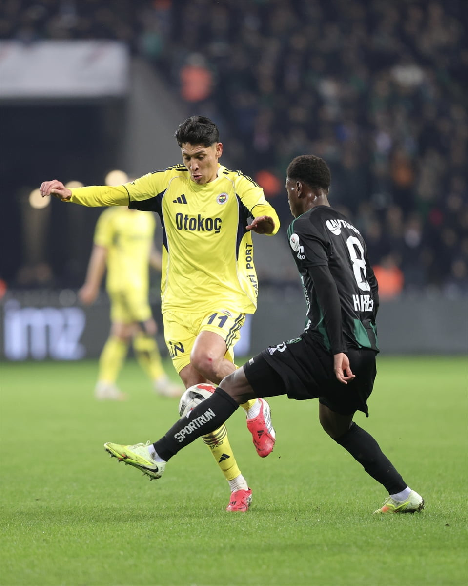 Trendyol Süper Lig’in 20. haftasında Kocaelispor ile Fenerbahçe, Turka Araç Muayene Kocaeli...