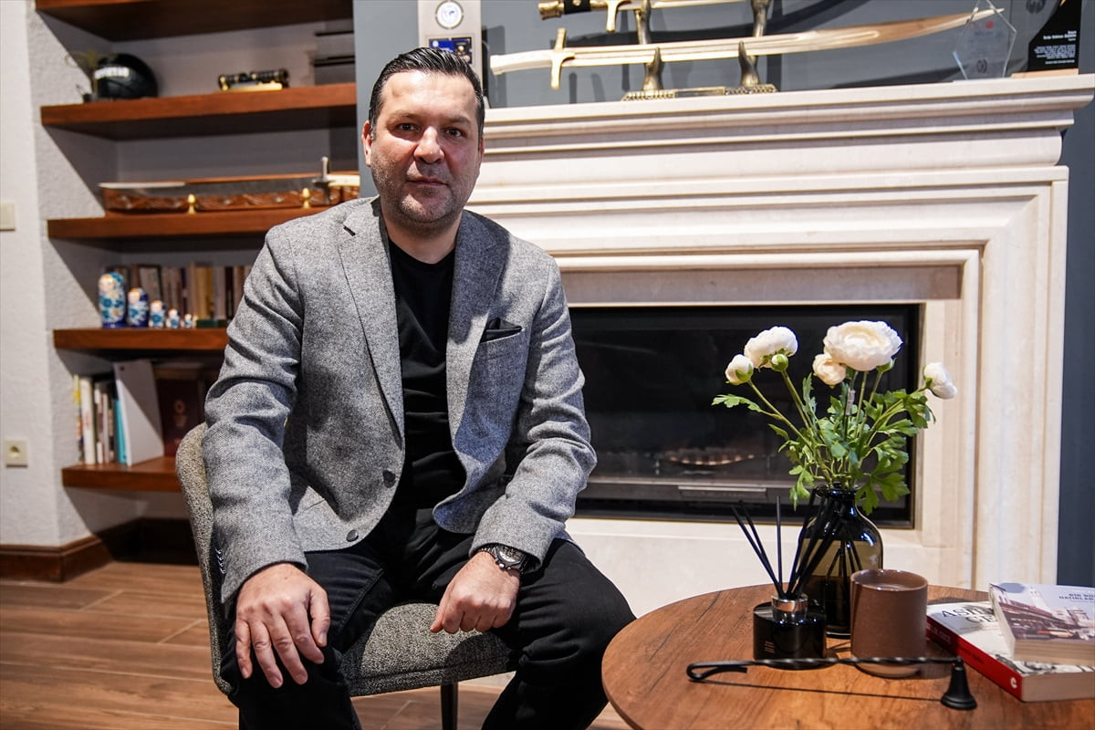 TRT'nin uluslararası dijital platformu tabii'nin orijinal belgeseli "Gökkuşağı Faşizmi"...