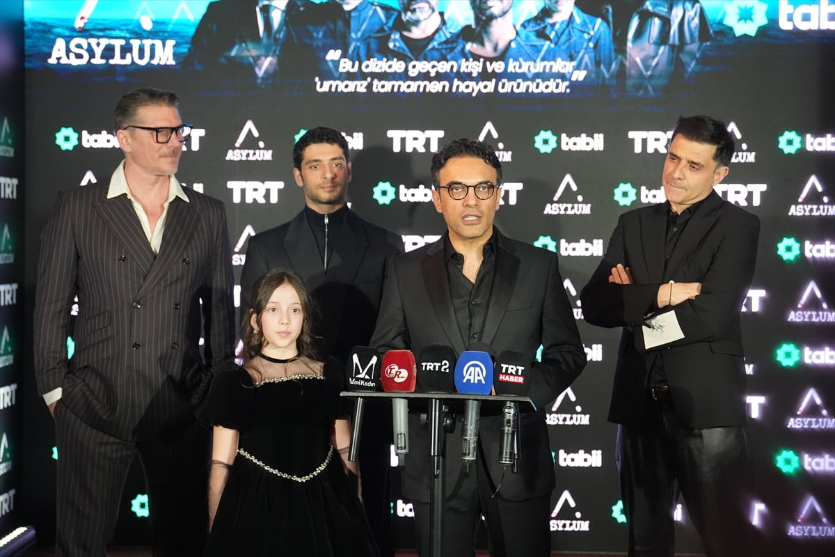 TRT'nin uluslararası dijital platformu tabii'nin yeni dizisi "Asylum"un galası, Sakıp Sabancı...