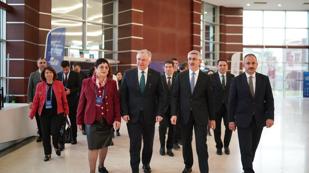 TÜBİTAK 2204-A Lise Öğrencileri Araştırma Projeleri Yarışması Ankara Bölge Sergisi, Hacettepe...