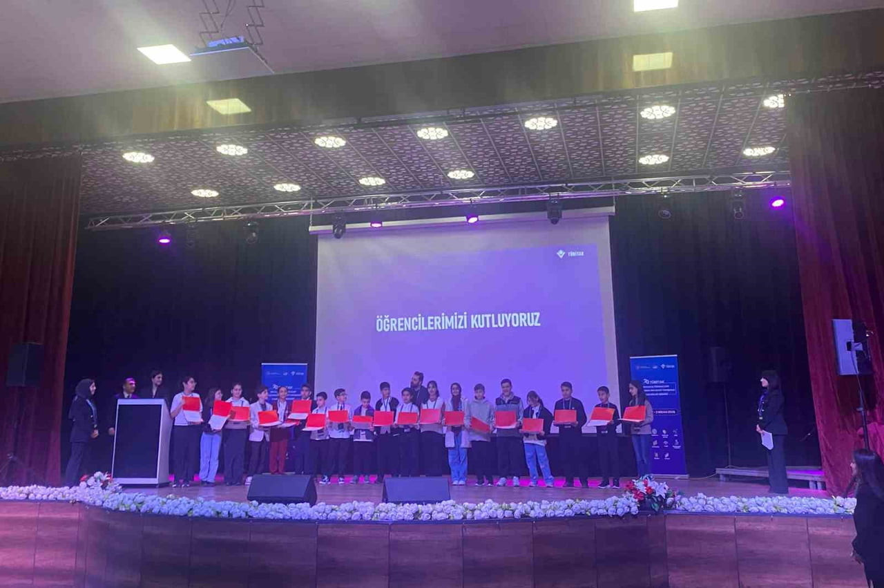 TÜBİTAK 2204-B ORTAOKUL ÖĞRENCİLERİ ARAŞTIRMA PROJELERİ BÖLGE YARIŞMASI