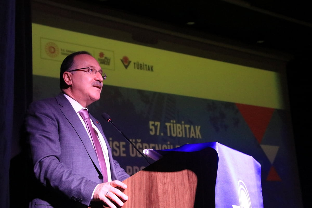 TÜBİTAK tarafından bu yıl 57'ncisi düzenlenen "Lise Öğrencileri Araştırma Projeleri Yarışması"nın...