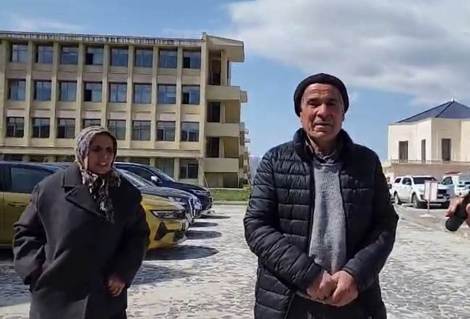 TUNCELİ ADLİYESİ ÖNÜNE GELEN GÜLİSTAN DOKU’NUN BABASI HALİT DOKU, "ADALETE İNANIYORUZ. ADALET...
