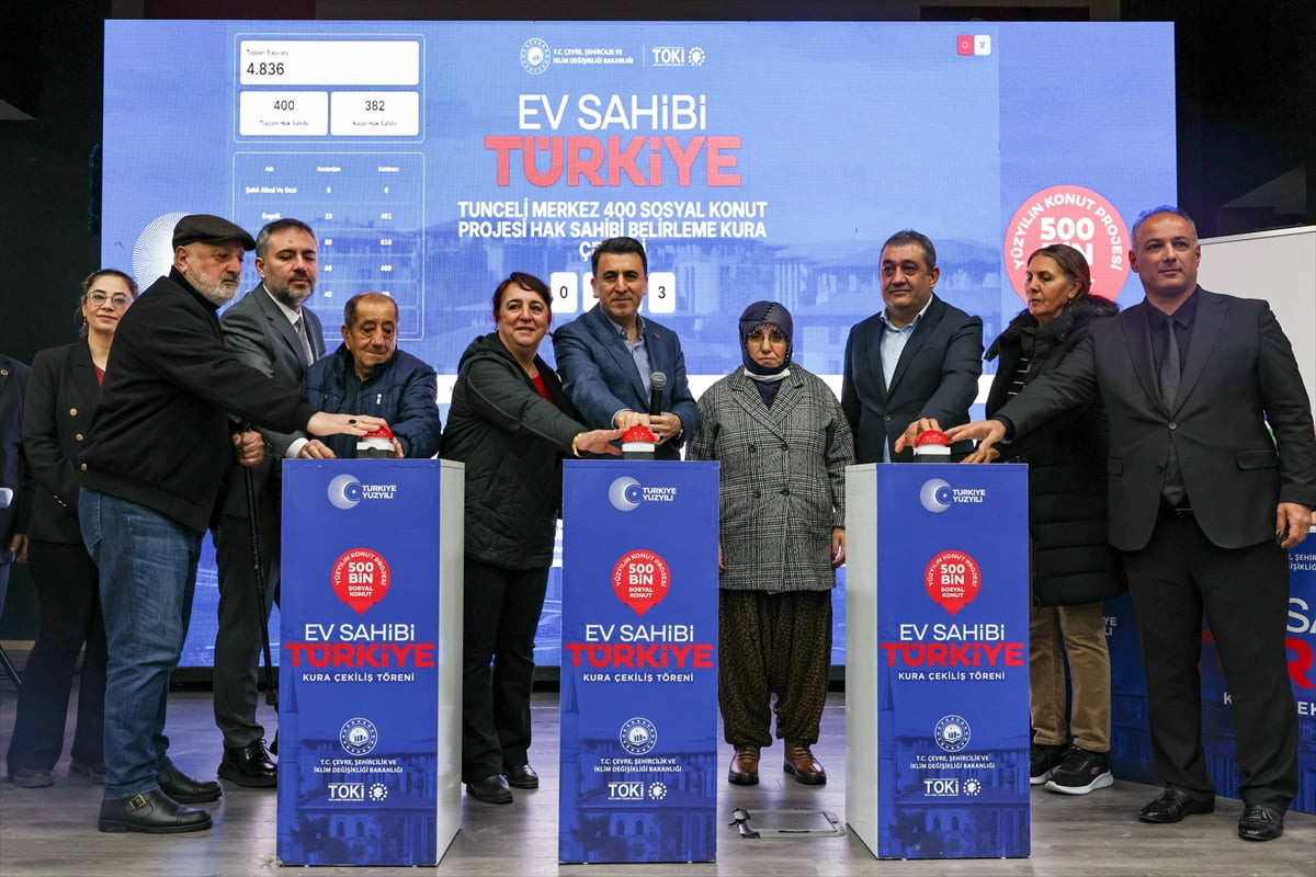Tunceli'de, Yüzyılın Konut Projesi kapsamında inşa edilecek 875 konutun hak sahipleri, Hüseyin...