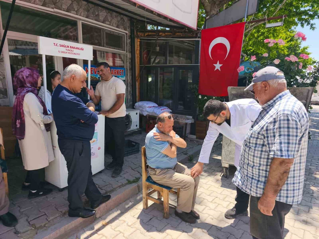 TUNCELİ'NİN ÇEMİŞGEZEK İLÇESİNDE "HAREKET YAŞINI ÖĞREN, SAĞLIKLI YAŞA" ETKİNLİĞİ ÇERÇEVESİNDE...
