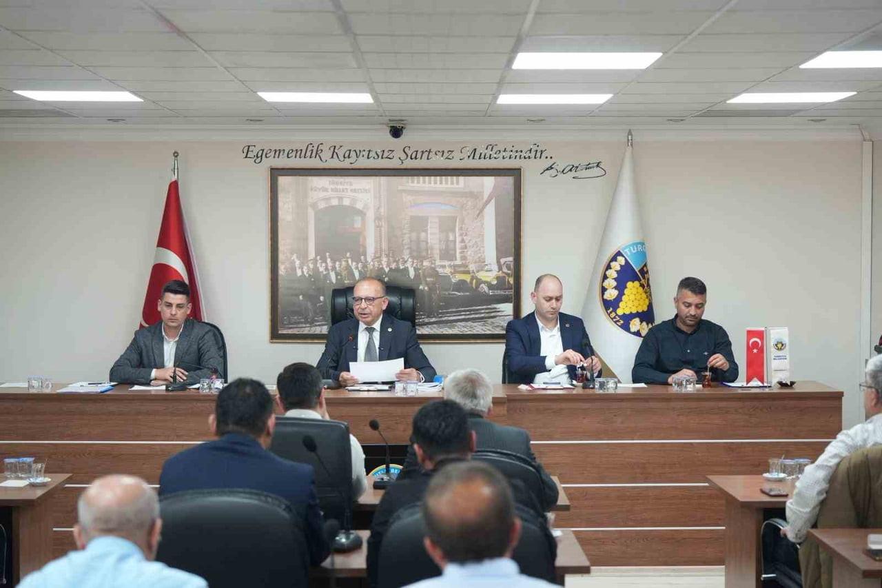 TURGUTLU BELEDİYE BAŞKANI ÇETİN AKIN, 2025 YILI BÜTÇE GELİRLERİNİN 1 MİLYAR 448 MİLYON TL...