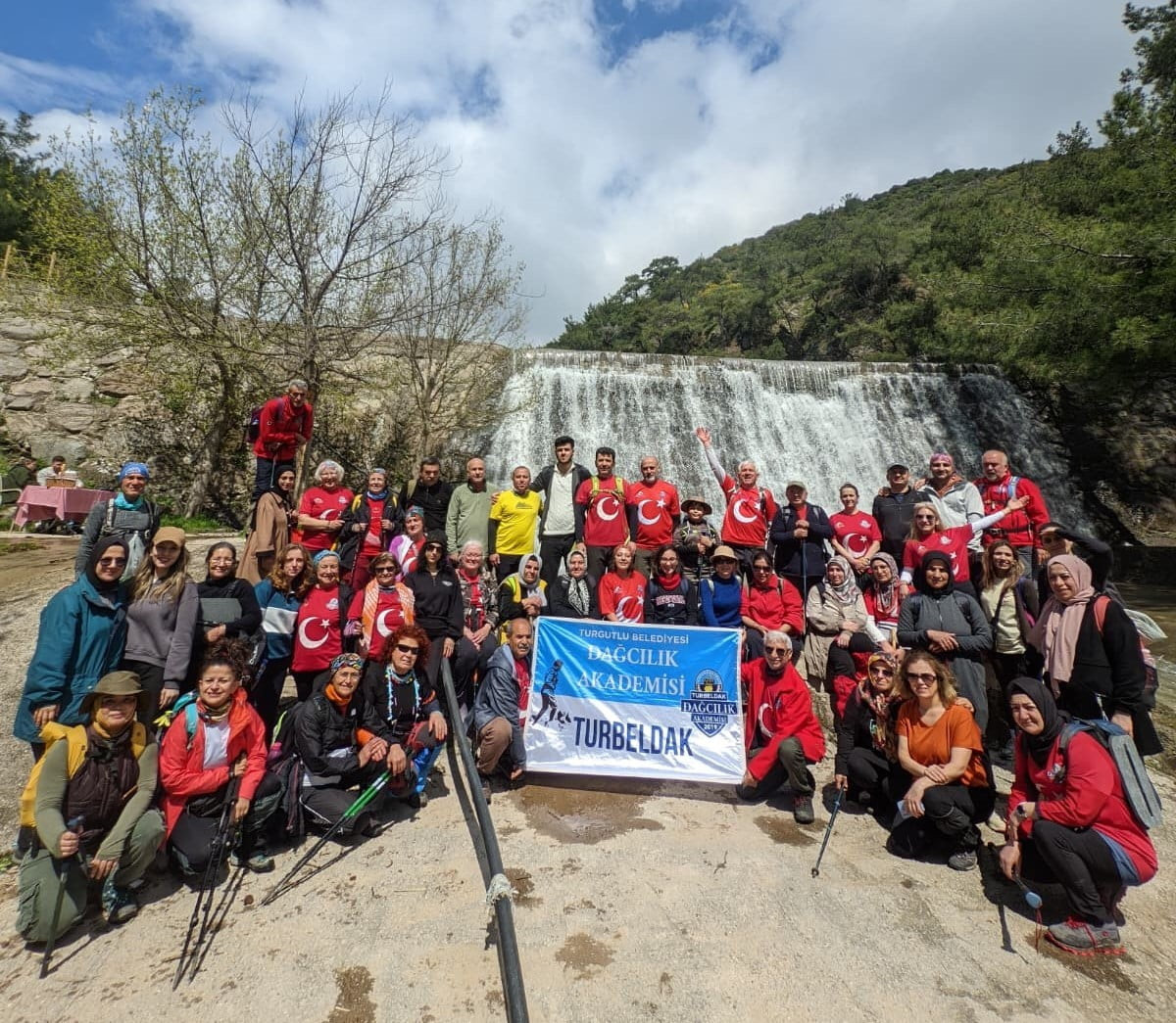 TURGUTLU BELEDİYESİ DAĞCILIK AKADEMİSİ (TURBELDAK) DOĞA TUTKUNLARINI HOMEROS VADİSİ’NDE BİR ARAYA...