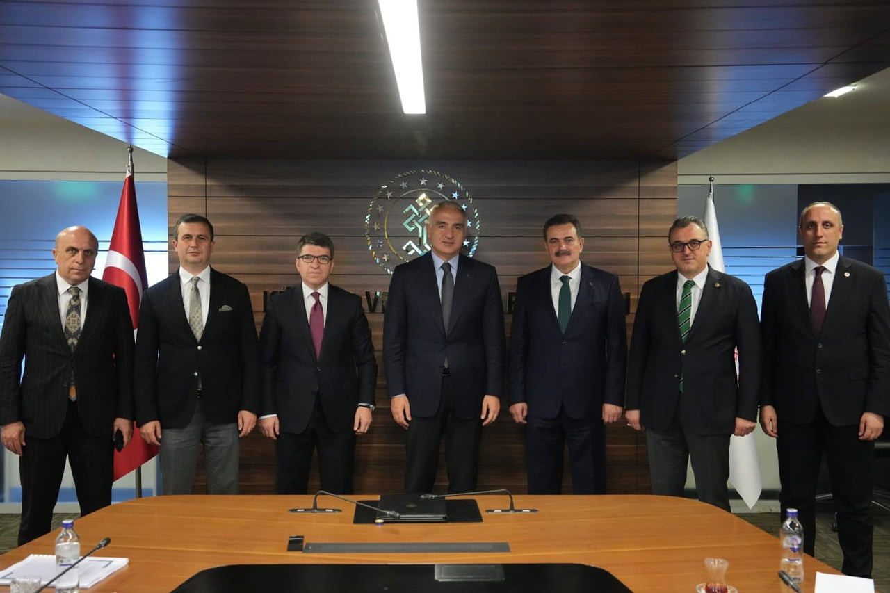 TURİZMİN PARLAYAN YILDIZI AMASYA’NIN YÖNETİCİLERİ, TURİZM MASTER PLANI ÇERÇEVESİNDE...