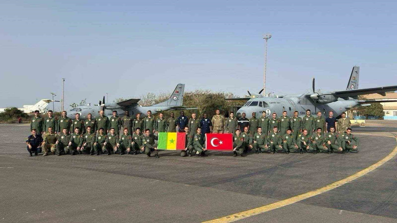 TÜRK DENİZ KUVVETLERİ’NE AİT DENİZ KARAKOL UÇAKLARI, SENEGAL HAVA SAHASI VE DENİZ YETKİ...