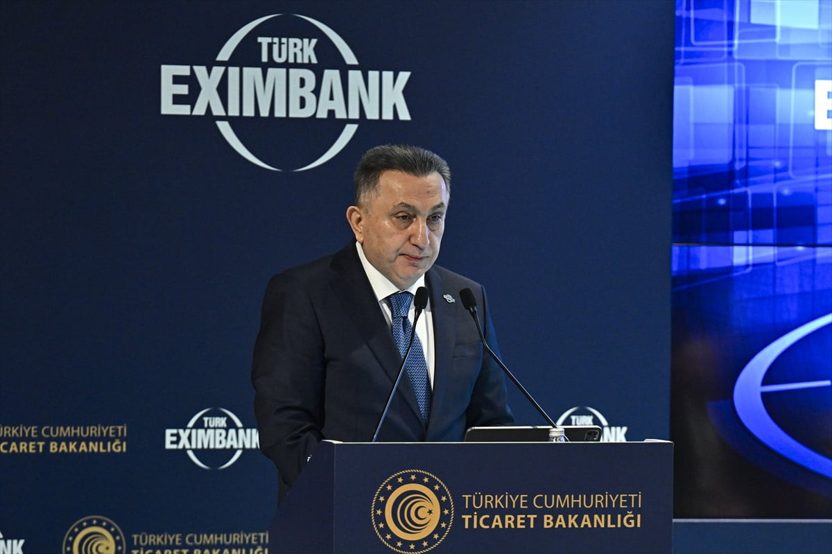 Türk Eximbank Genel Müdürü Ali Güney, Türk Eximbank'ın Alıcı Kredileri Programı Tanıtım...