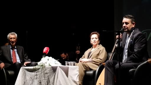 Türk halk müziğinin unutulmaz sesi Mükerrem Kemertaş’a memleketi Erzurum'da vefa gecesi