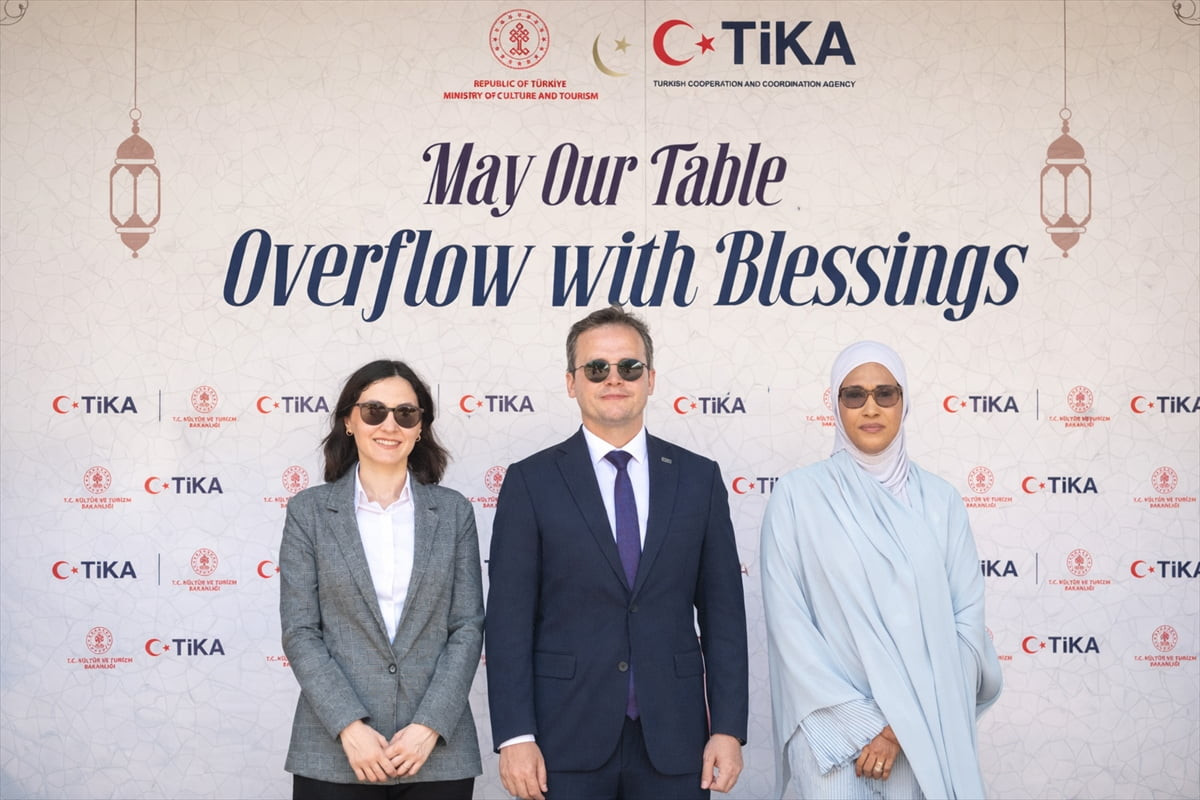 Türk İşbirliği ve Koordinasyon Ajansı Başkanlığı (TİKA) ile Gambiya Cumhurbaşkanı'nın eşi...