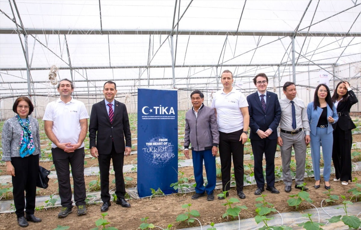 Türk İşbirliği ve Koordinasyon Ajansı Başkanlığı (TİKA), tayfun felaketlerinden etkilenen...