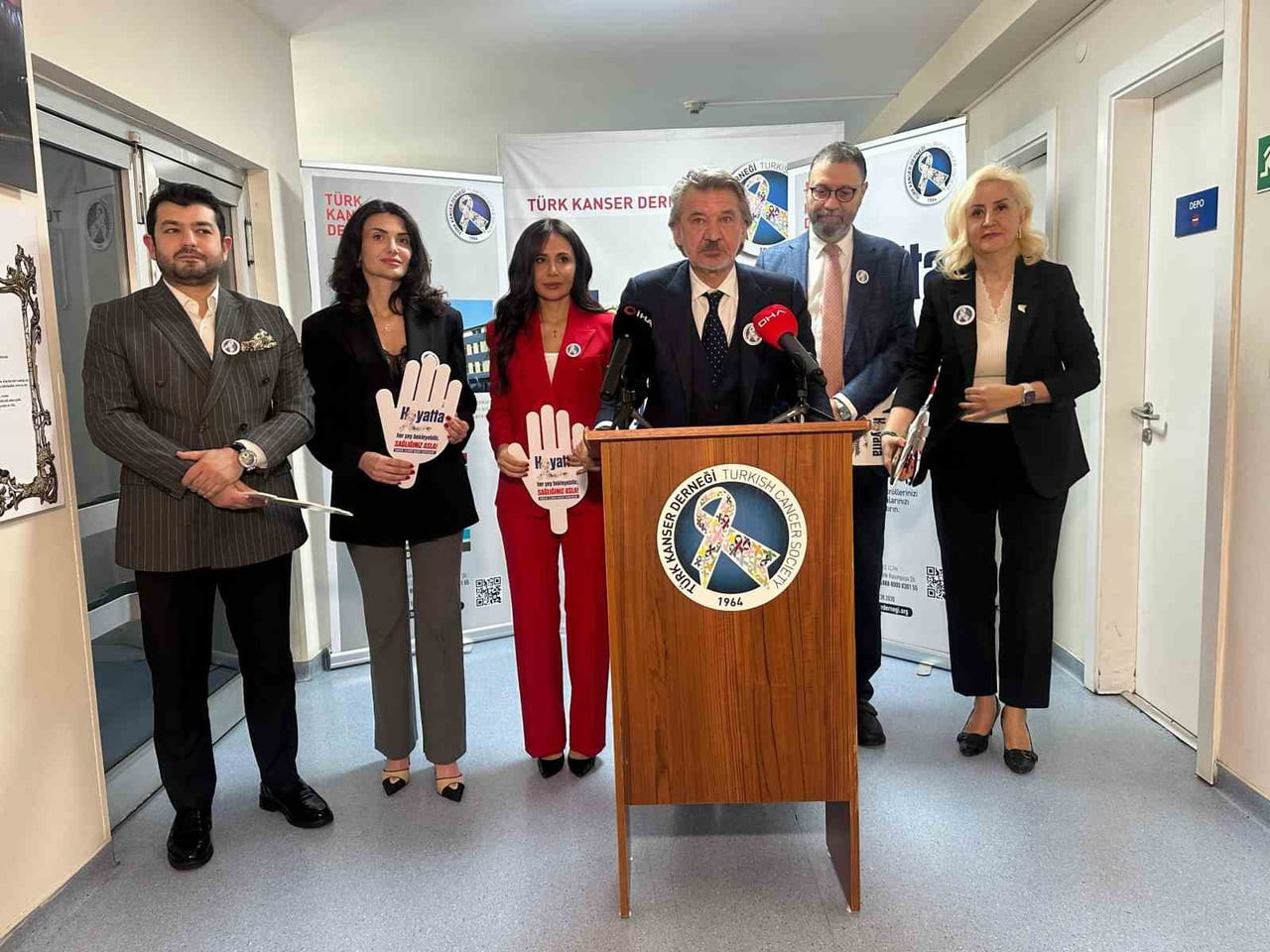 TÜRK KANSER DERNEĞİ TARAFINDAN 1-7 NİSAN ULUSAL KANSERLE MÜCADELE HAFTASI KAPSAMINDA DÜZENLENEN...