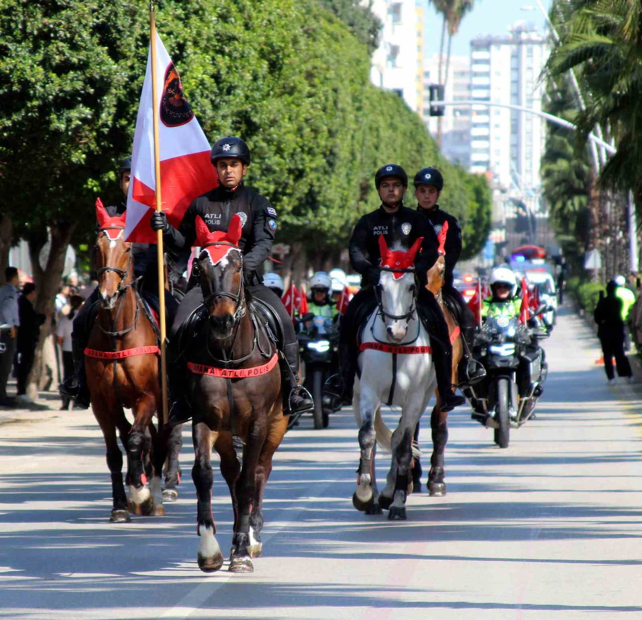 TÜRK POLİS TEŞKİLATI’NIN 181. KURULUŞ YIL DÖNÜMÜ ETKİNLİKLERİ KAPSAMINDA ADANA’DA DÜZENLENEN...
