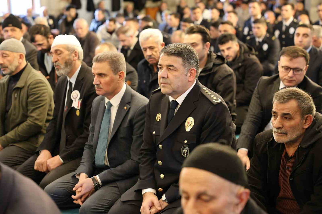 TÜRK POLİS TEŞKİLATININ 181. KURULUŞ YIL DÖNÜMÜ MÜNASEBETİYLE LALAPAŞA CAMİİ’NDE MEVLİD-İ ŞERİF...