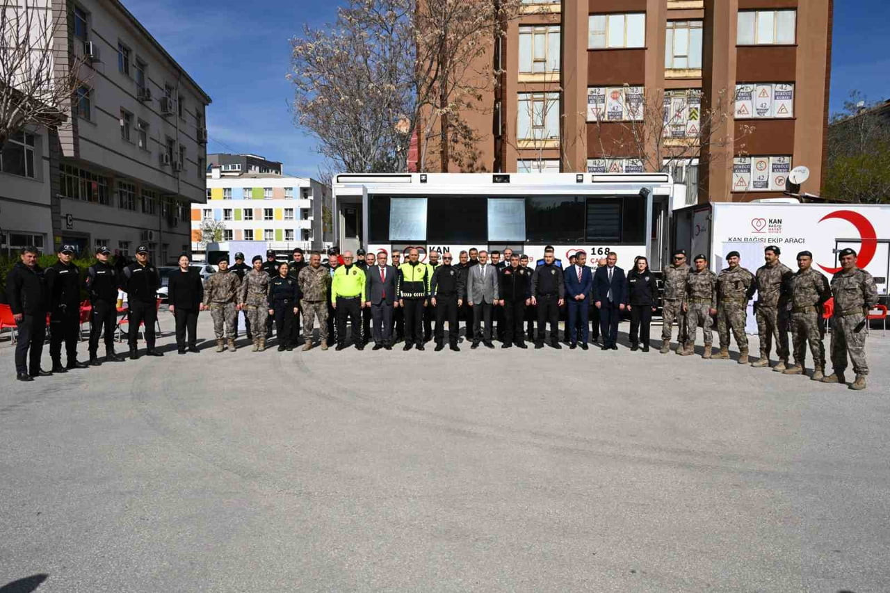 TÜRK POLİS TEŞKİLATININ 181. KURULUŞ YIL DÖNÜMÜ VE 10 NİSAN POLİS HAFTASI ETKİNLİKLERİ KAPSAMINDA...