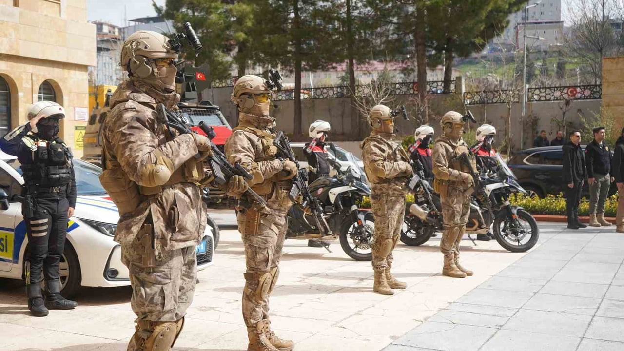 TÜRK POLİS TEŞKİLATI’NIN 181’İNCİ KURULUŞ YIL DÖNÜMÜ VE 6-10 NİSAN POLİS HAFTASI KAPSAMINDA...