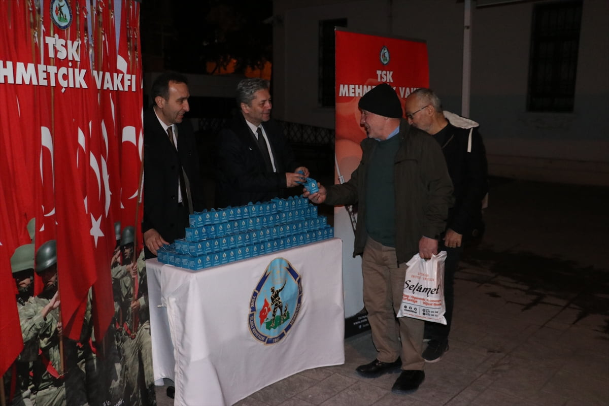 Türk Silahlı Kuvvetleri (TSK) Mehmetçik Vakfı tarafından Samsun'un İlkadım ilçesinde mevlit...