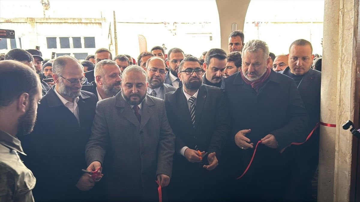 Türk sivil toplum kuruluşları (STK), Suriye'nin Hama kentinde devrik Baas rejiminin saldırılarında...