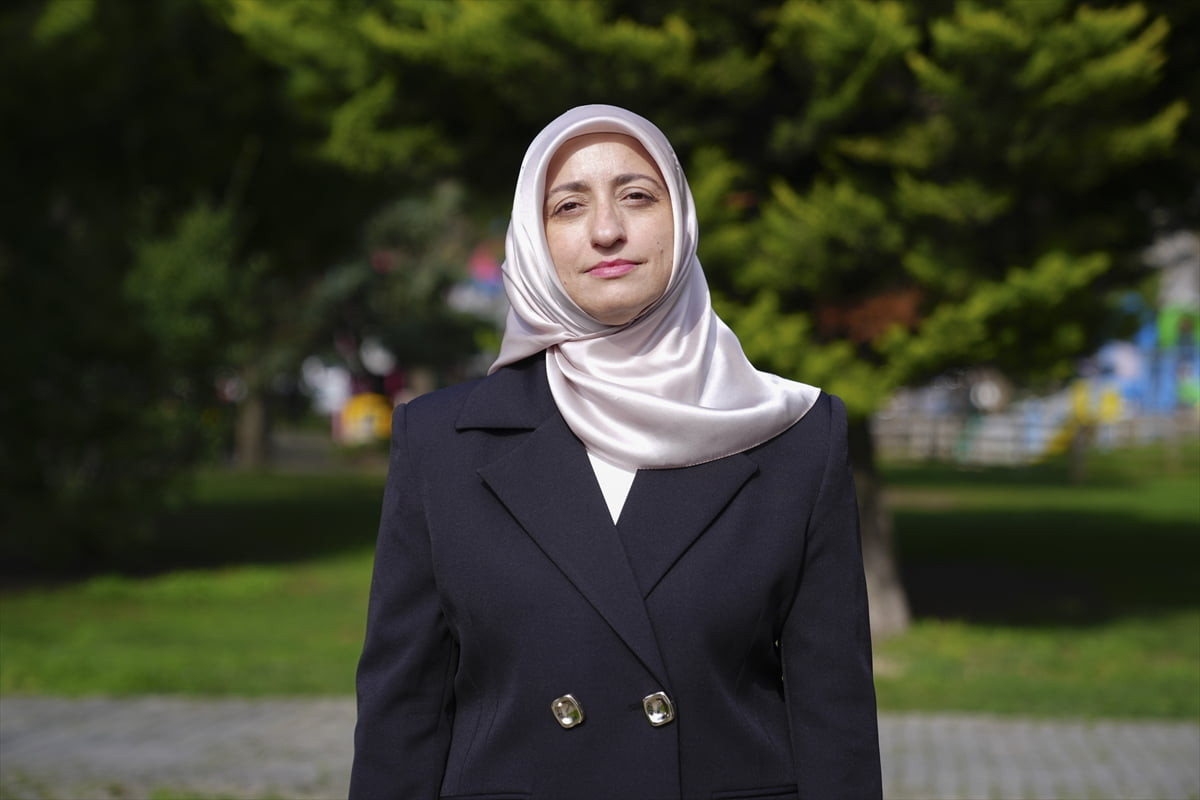 Türk siyasi tarihine "postmodern darbe" olarak geçen 28 Şubat sürecinde üniversitelerde uygulanan...