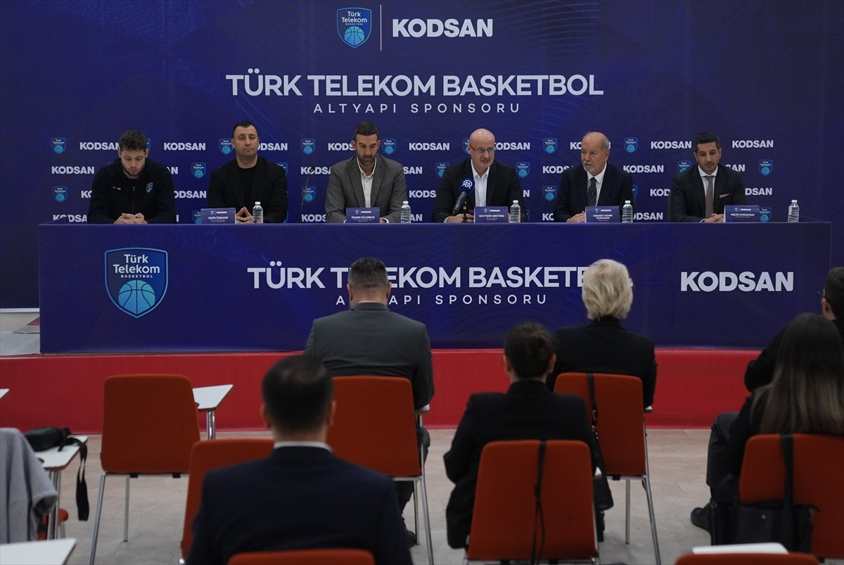 Türk Telekom Basketbol Takımı ile Kodsan arasında altyapı sponsorluk anlaşması imzalandı. Ankara...