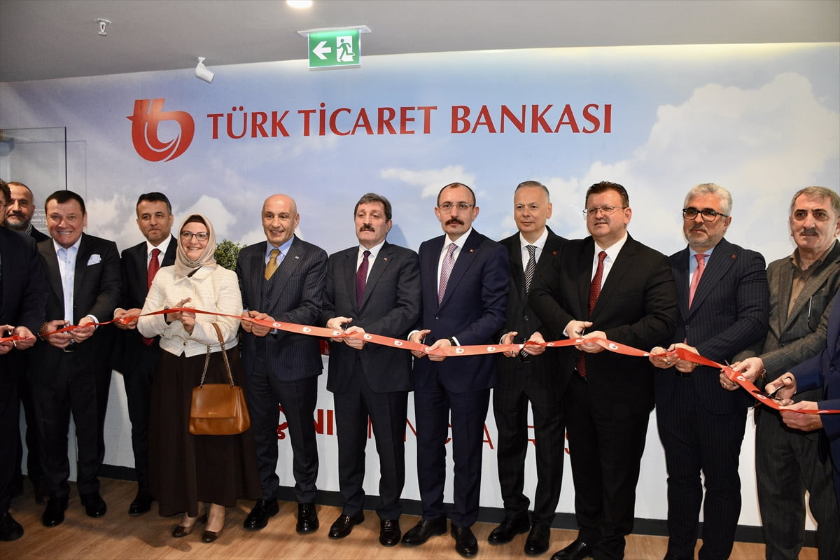 Türk Ticaret Bankası Samsun Şubesi'nin Canik ilçesindeki açılışı yapıldı. Açılışa Ticaret Bakan...