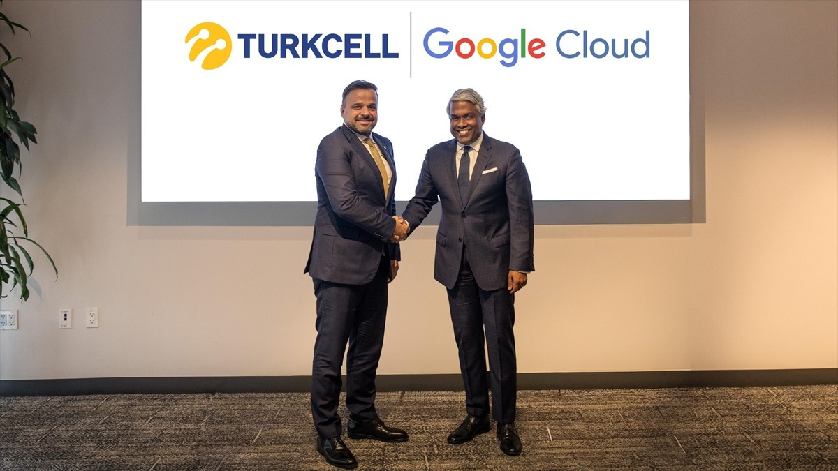 Turkcell ile Google Cloud, bulut bilişim hizmetlerini Türkiye'ye getirecek hiper ölçekli bir bulut...