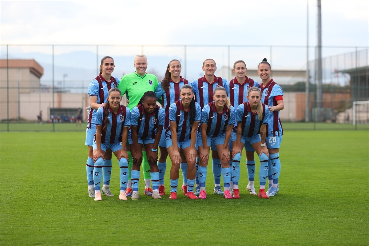 Turkcell Kadın Futbol Süper Ligi'nin 11. haftasında Trabzonspor, konuk ettiği 1207 Antalyaspor ile...