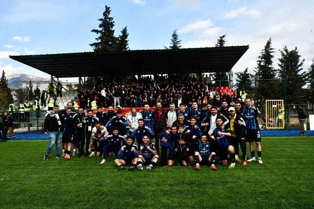 TÜRKİYE 3. LİG 2. GRUP 29. HAFTA MAÇINDA KAHRAMANMARAŞSPOR İLE ERCİYES 38 FK KARŞILAŞTI.