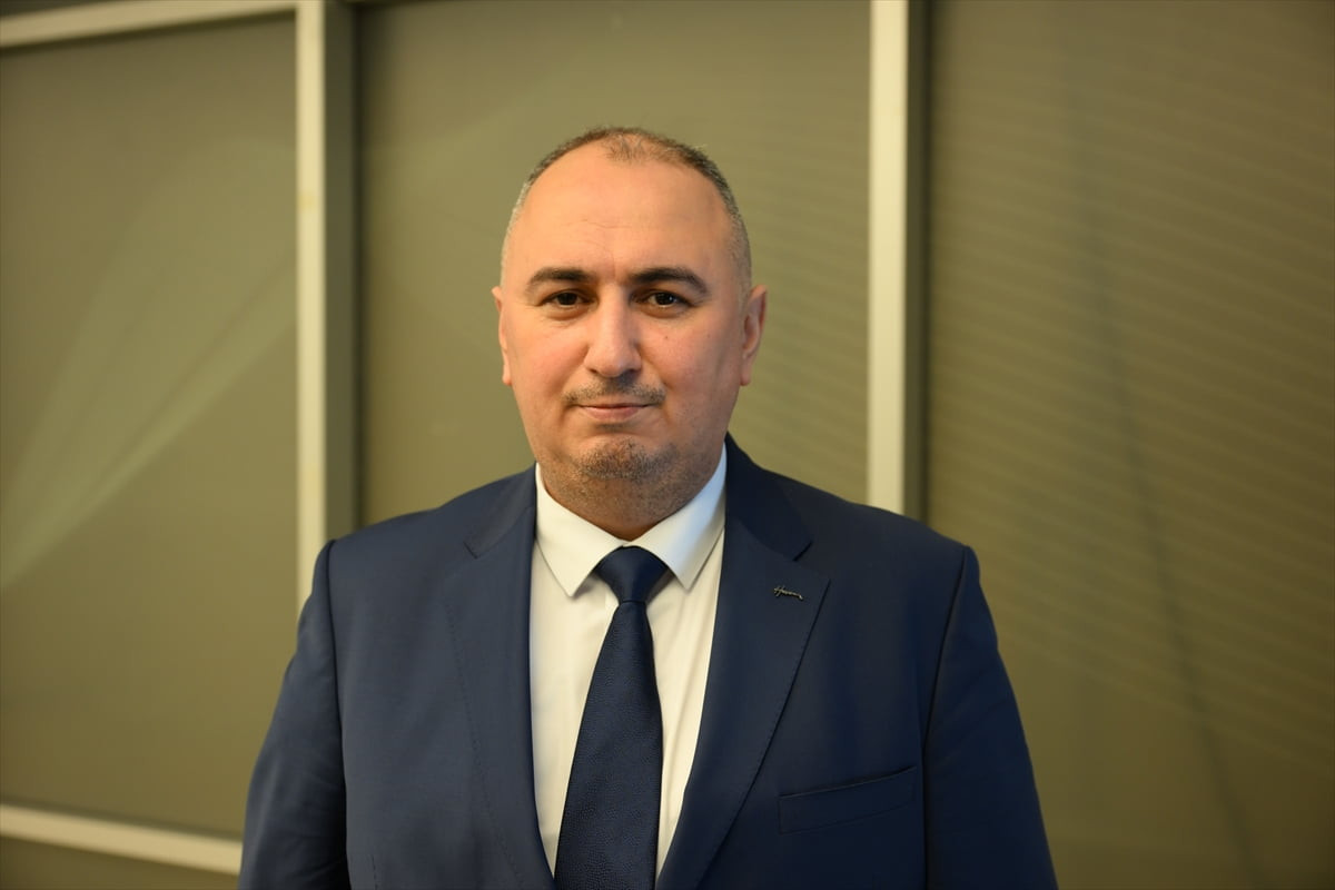 Türkiye Arı Yetiştiricileri Merkez Birliği Başkanı Ali Demir, bir program için Edirne'ye gelerek...