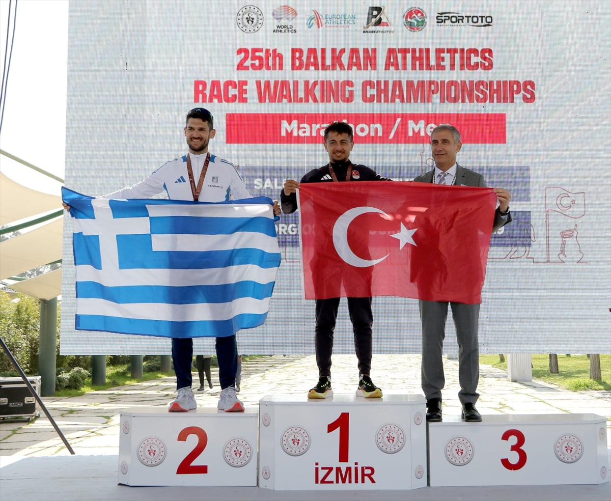 Türkiye Atletizm Federasyonunun ev sahipliğinde 6 ülkeden 64 sporcunun katılımıyla İzmir'de...